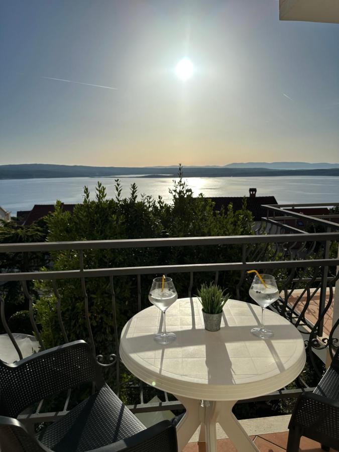 Apartments Badnje Dramalj Exteriör bild